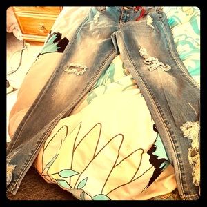 girls size 0 gogo brand jeans from Rose